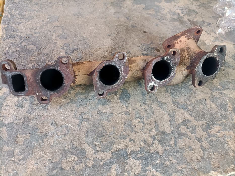 Випускний колектор vito 2.2