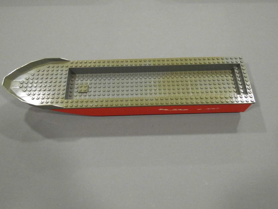 LEGO 7906 Casco do Barco