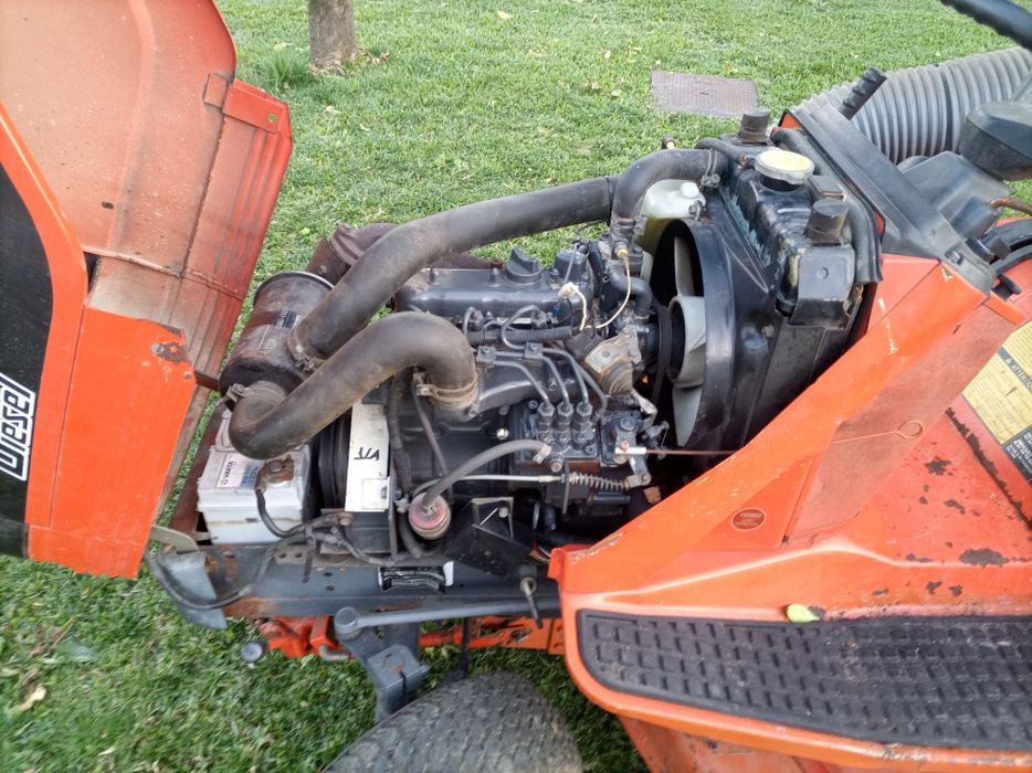 Trator corta relva Kubota g1900 s HST