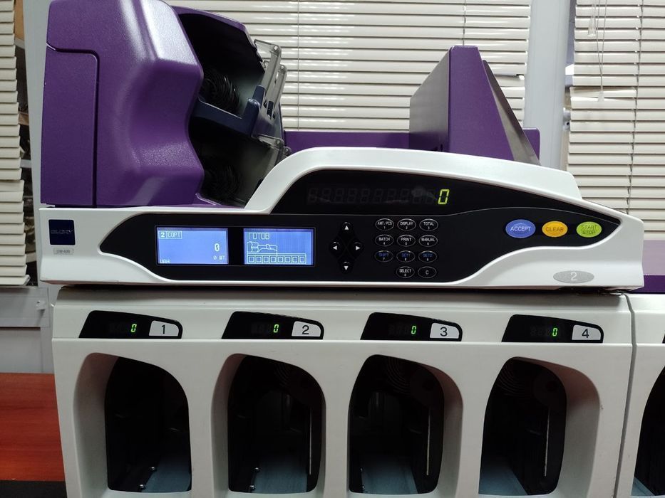 Glory UW-500/UW-600 сортировщик банкнот 8+2 кармана Идеал состояние