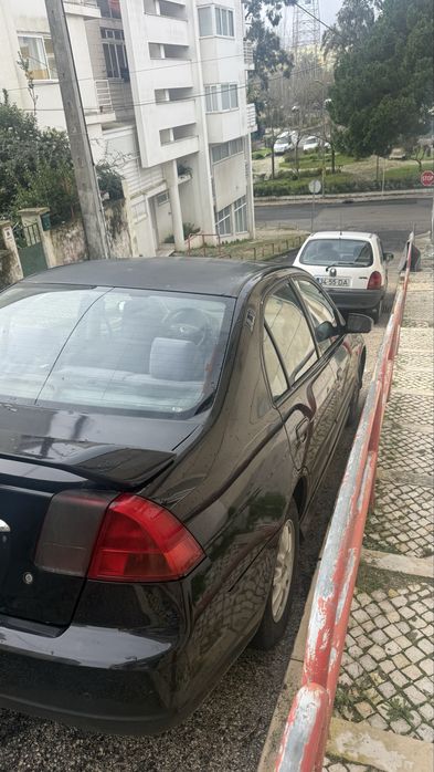 Honda Civic – Confiável, confortável e económico