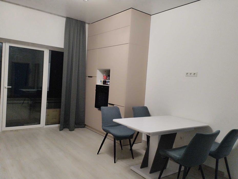 Продам квартиру в новобудові