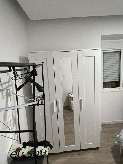 Quarto para arrendar - Venda Nova