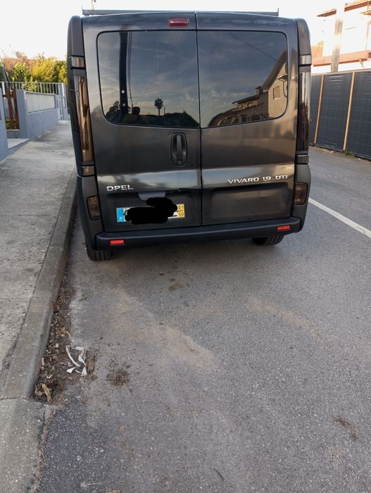 Vendo a minha carrinha