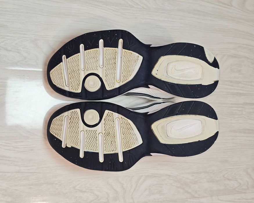 Оригінальні Кросівки Nike Air Monarch 41