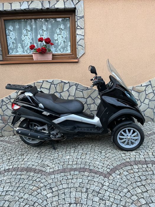 Piaggio MP3 400 mp-3