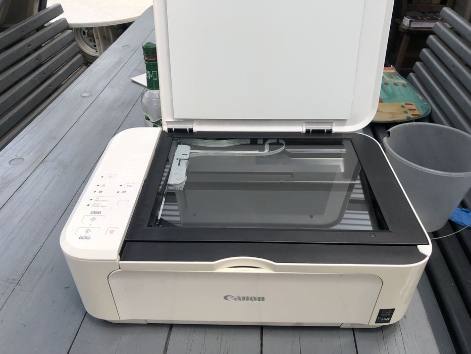 Drukarka bez kabla zasilajacego