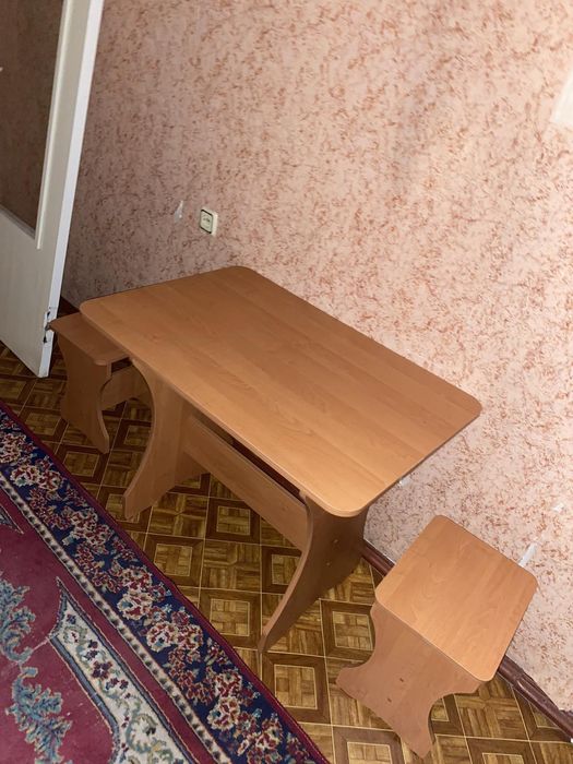 Кухонные столы,табуреты, новое!Можно по отдельности заказывать.
