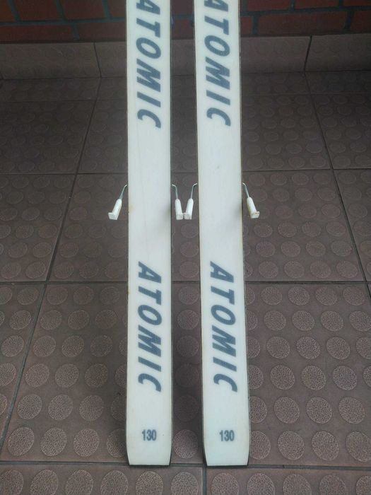 Narty ATOMIC EGQUIPE 130cm +Buty + Kijki – Komplet