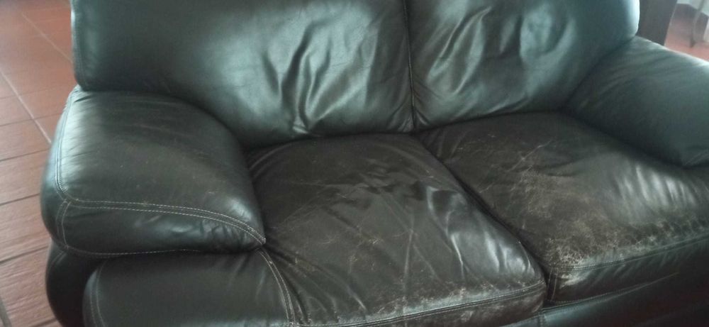 2 Sofás pele - bom estado