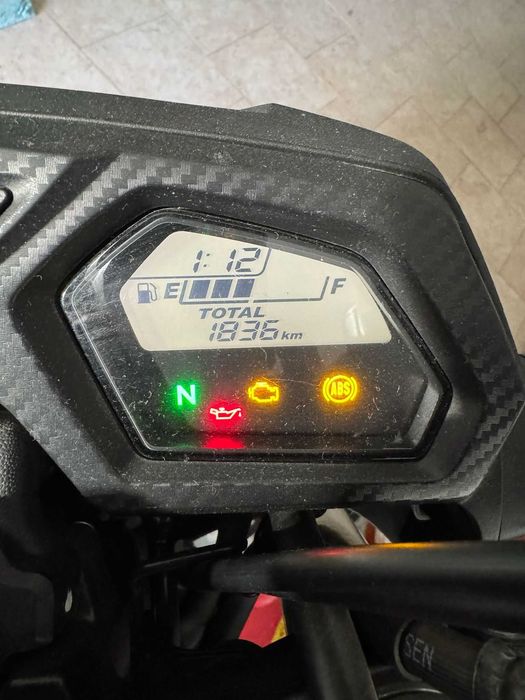 Honda CB650 F como nova