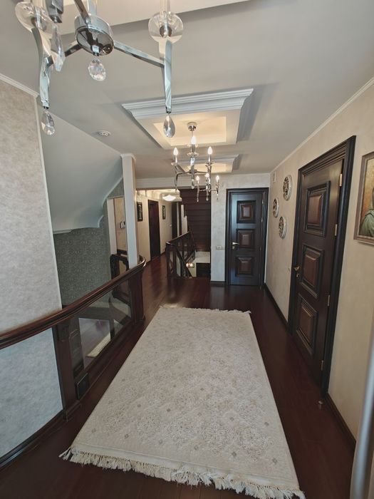 Продаж елітного будинку