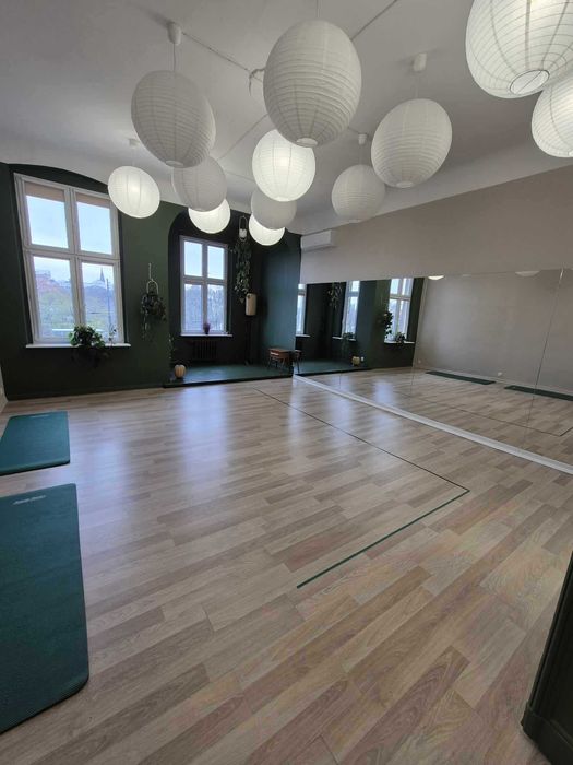 Elegancka przestrzeń na godz- pilates,joga itp w kamienicy w centrum.