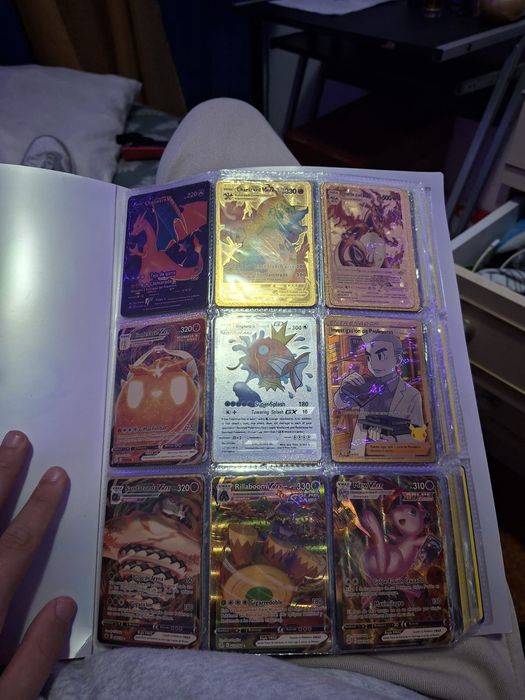 Caderneta de cartas de pokemon