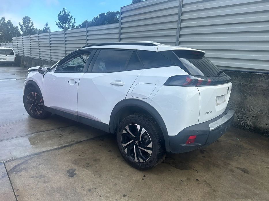 PEUGEOT 2008 1.5 BLUEHDI 130 CV CAIXA AET8 DE 2022