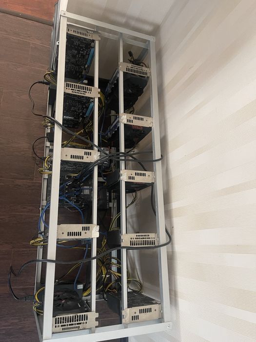 Майнінг ферма 10 карт, 6хP106-100 6гб, 4xP104-100 8гб