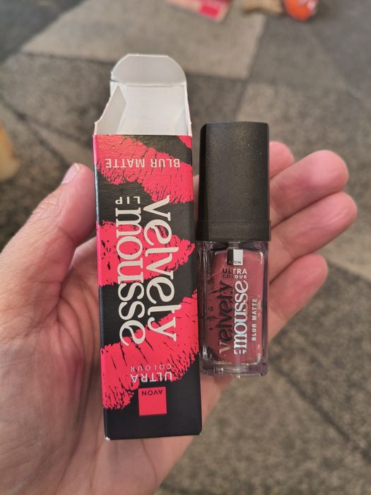Nowa pomadka Avon