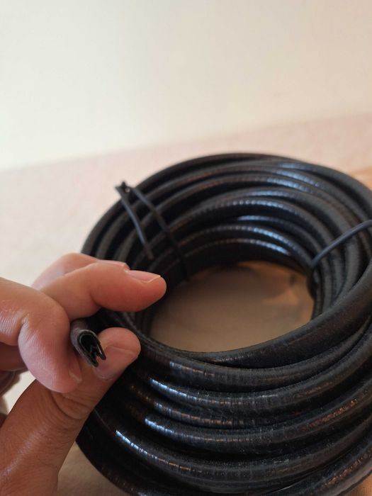 Protetor de Borda de Porta de Carro em Forma de U - 10 metros