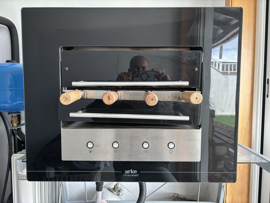 Forno eletrico com 4 espetos