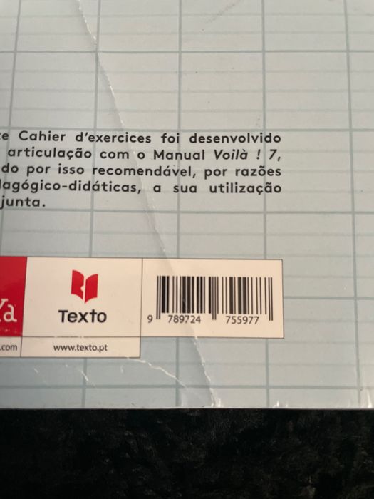 Caderno de atividades “Voilà!”