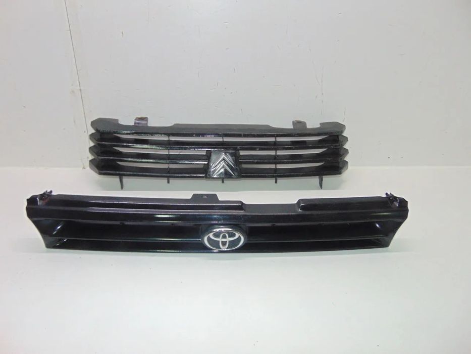 Citroen C15/Toyota corolla grelha