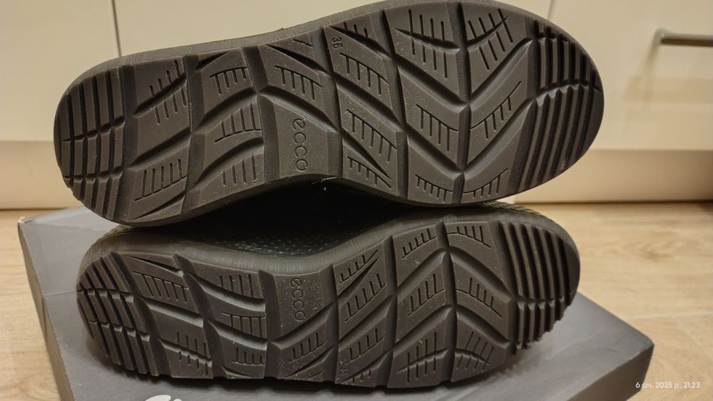 Нові ECCO UKIUK 36 р.

2390