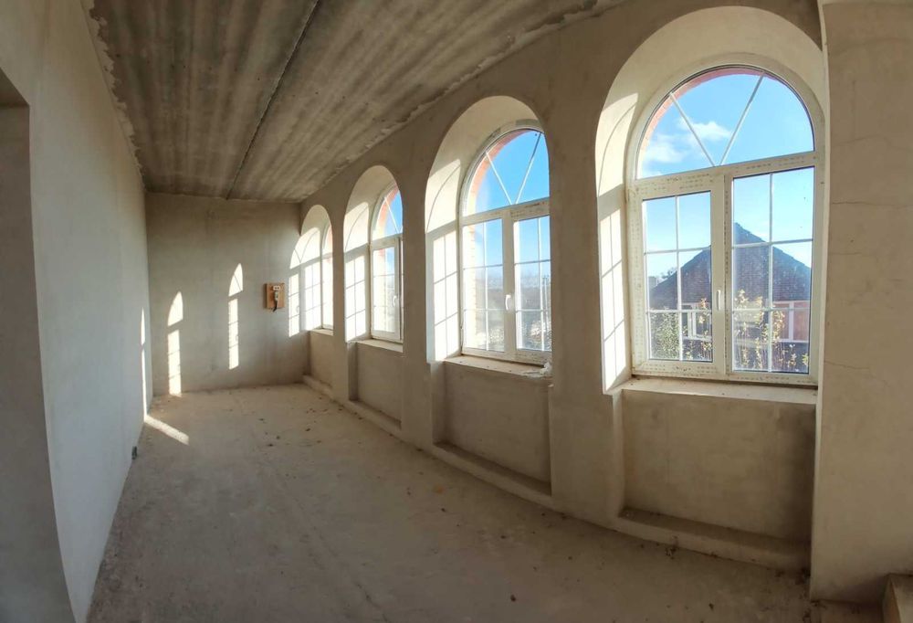 Крушинка буд. 373м.кв. + гараж 58м.кв. 20 соток ПОРУЧ З ОЗЕРОМ