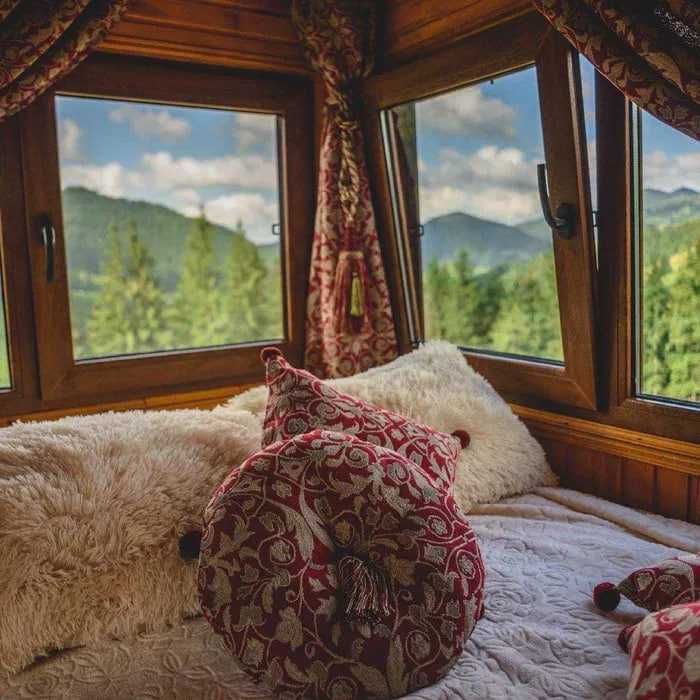 Продаж готелю - с.Верхній Ясенів!