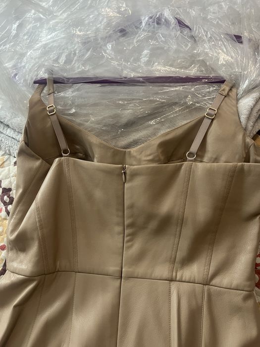 Плаття The coat зі штучної шкіри