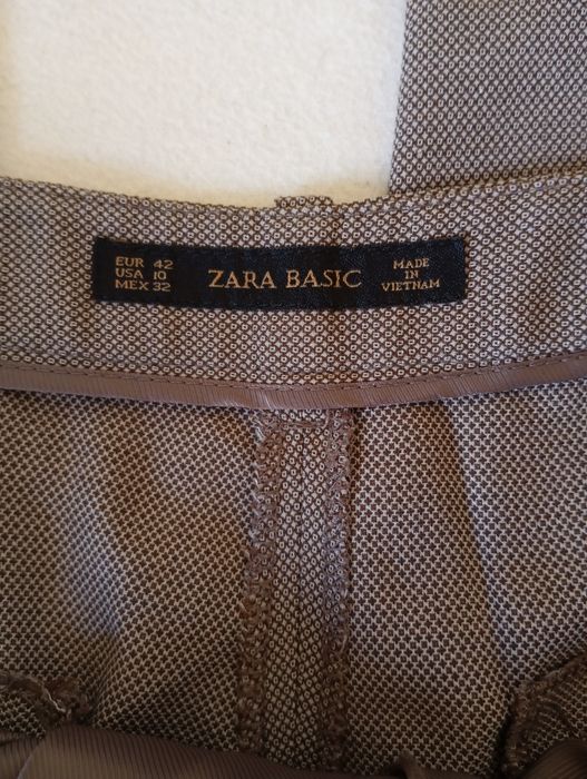 Calças Zara 42 clássicas