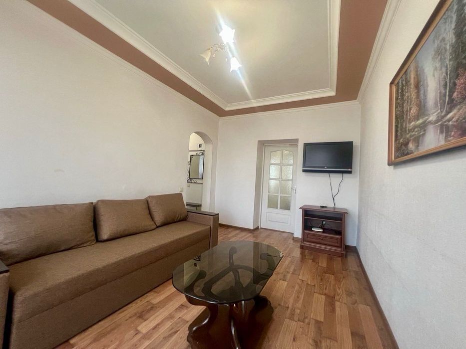 2к Бульвар Тараса Шевченка 2 метро Палац Спорту Арена Центр Подобово