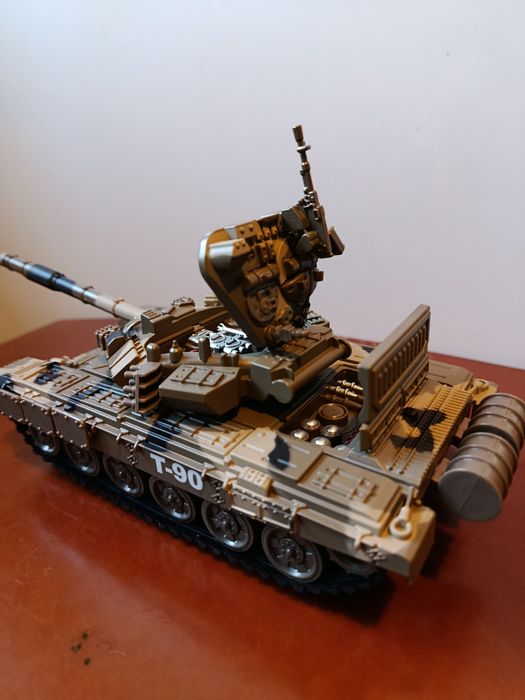 Танк Т-90 модель , металл