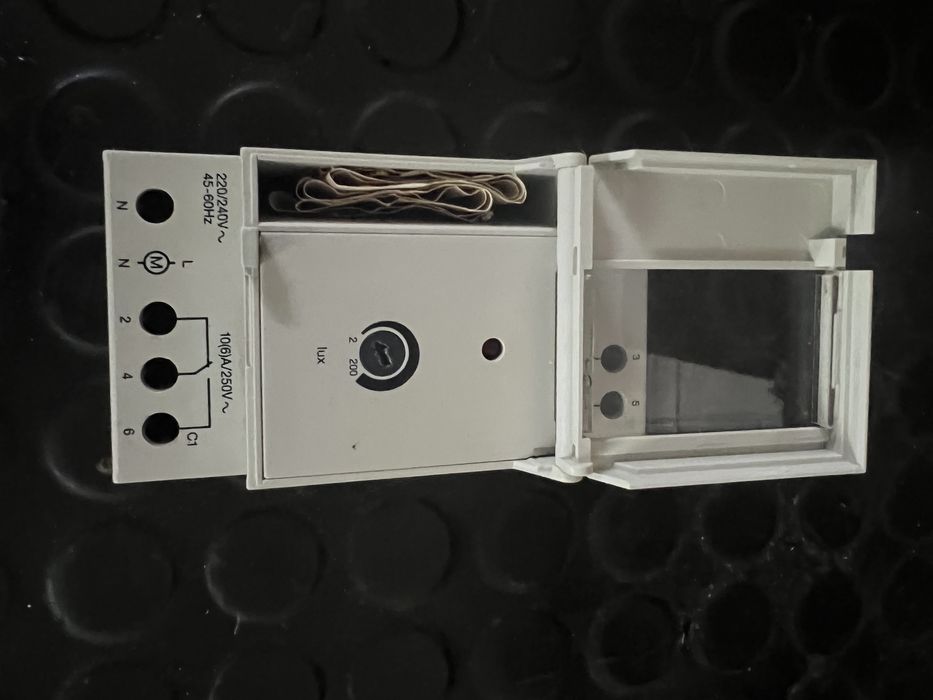 Interruptor crépuscular IC 200 Merlin gerin 15284