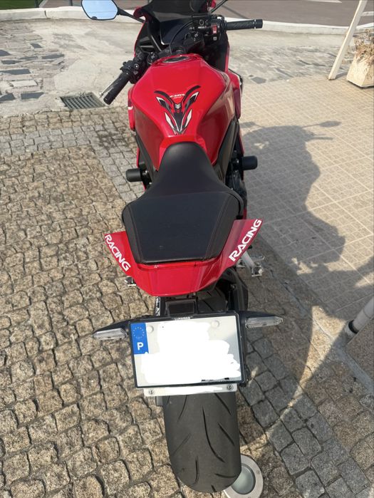 Honda CBR 650R 2024