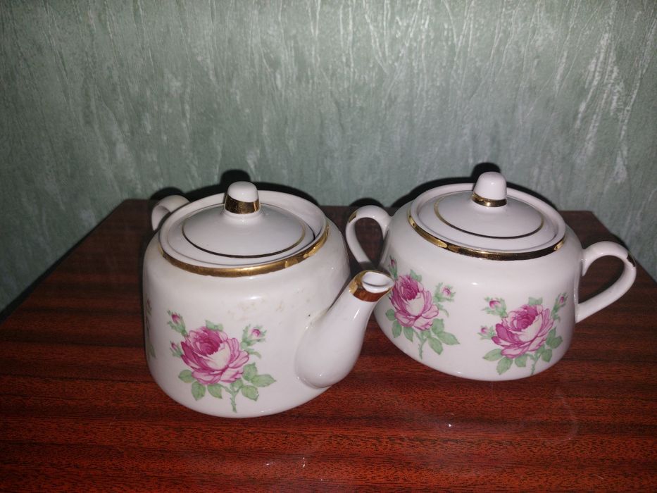 Набір для чаю та цукру.