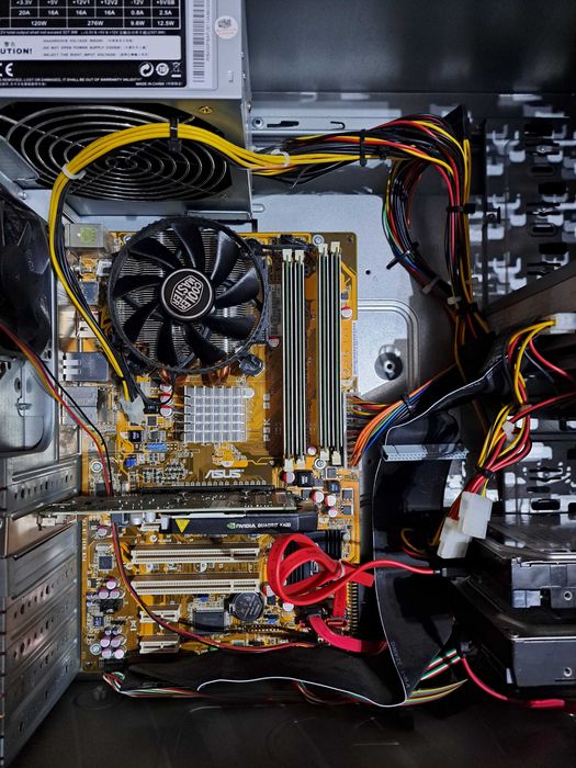 PC Core 2 Quad, Gráfica NVidea Quadro, 8GB Ram, Windows