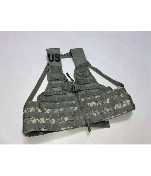 Розвантажувальний желет армії США!
Стан на 4+
Всі застібки працюють