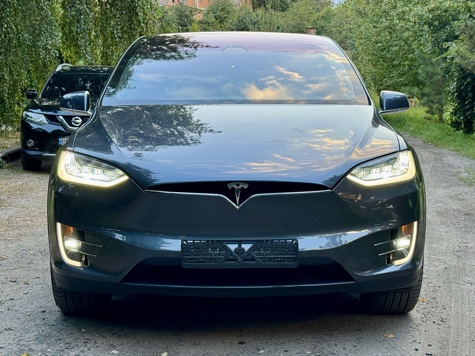 Tesla Model X Long Range Dual Motor 100кВт