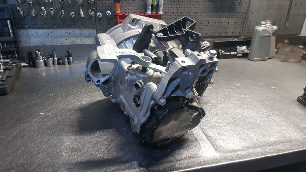 Skrzynia biegów Golf VII 1.6 TDI  Leon Octavia Audi A3 Seat TKV