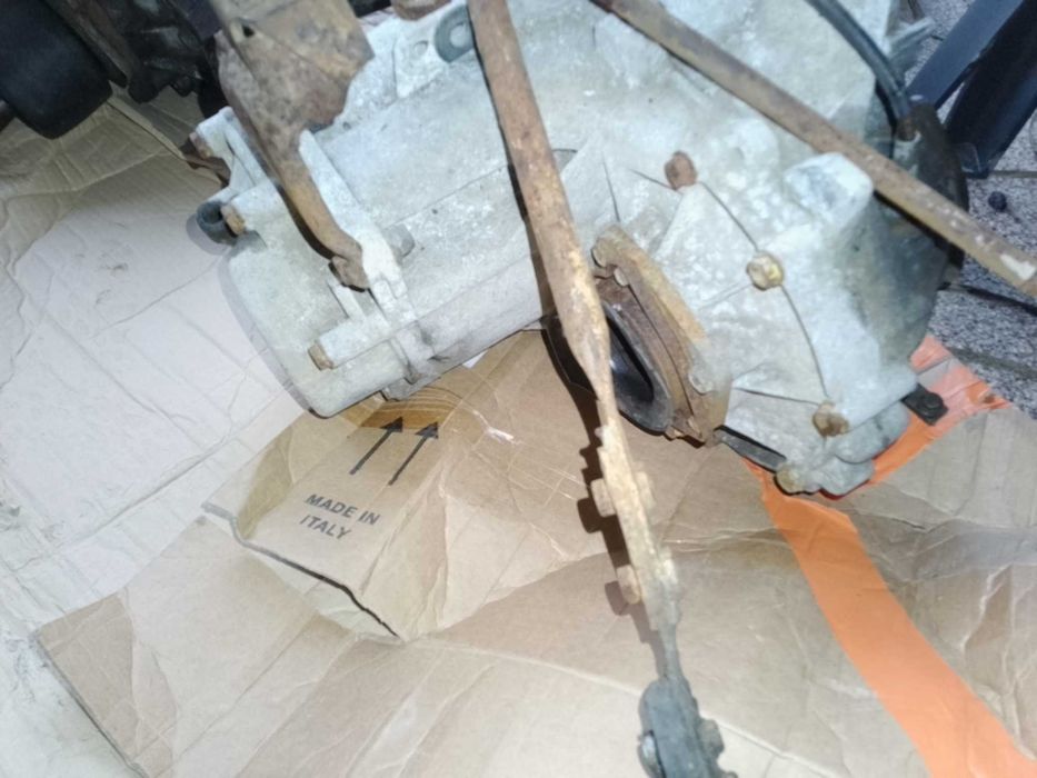 Clássicos Antigos Fiat 127 caixa 5