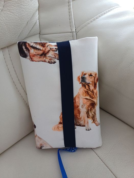 Nowy etui otulacz okladka na ksiazki handmade