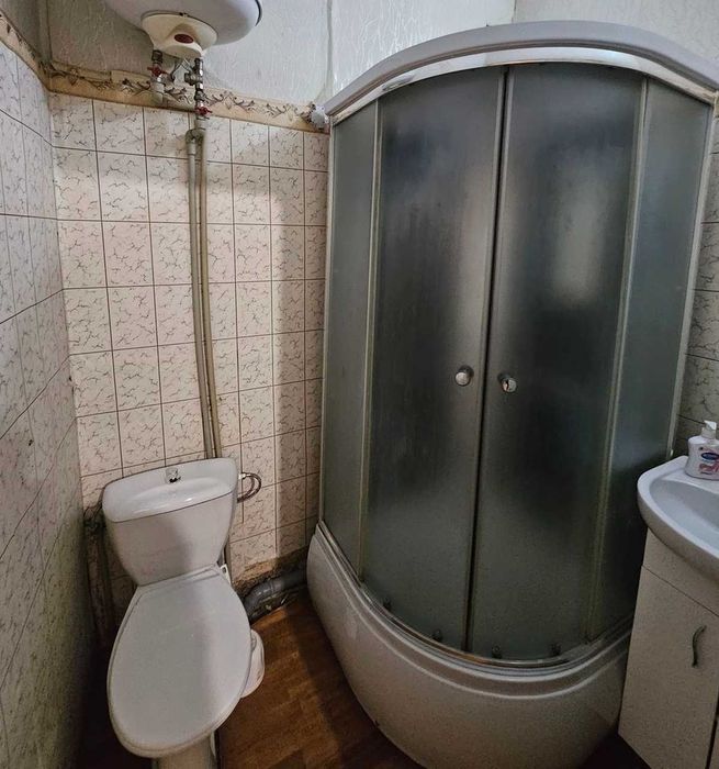 Продам квартиру на пр. Нигояна. Сталинка! Газ. котел! Отдельный вход!