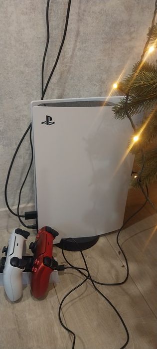Playstation 5 з дисководом і підпискою до квітня