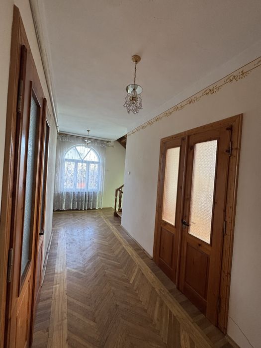 Цегляний будинок у Брошнів-Осаді