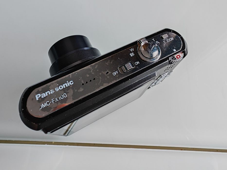 Panasonic DMC-FX100 aparat