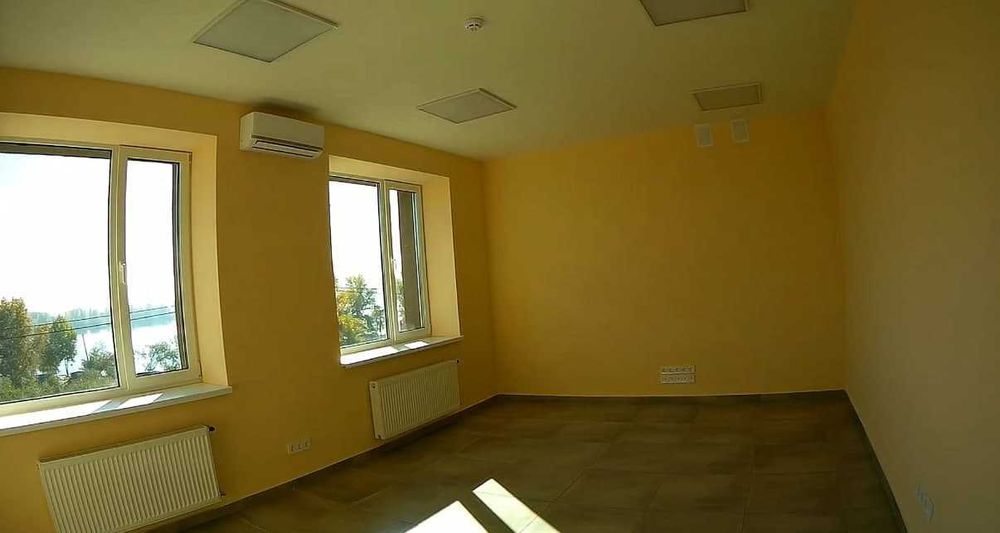 Продаж нежитлової будівлі на Оболоні. Прирічна. 925 кв.м. Без %