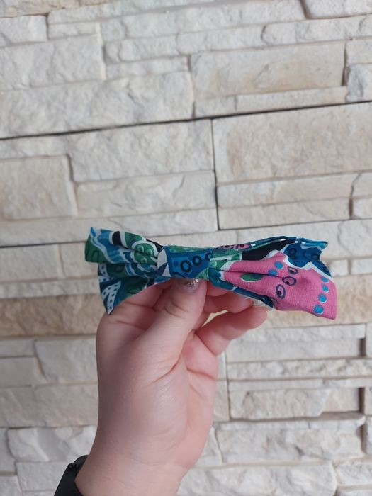 Spinka do włosów kokardka mucha retro vintage kolorowa