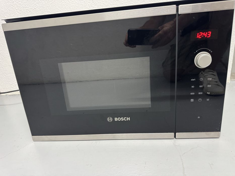 Micro ondas de encastre Bosch - Novo