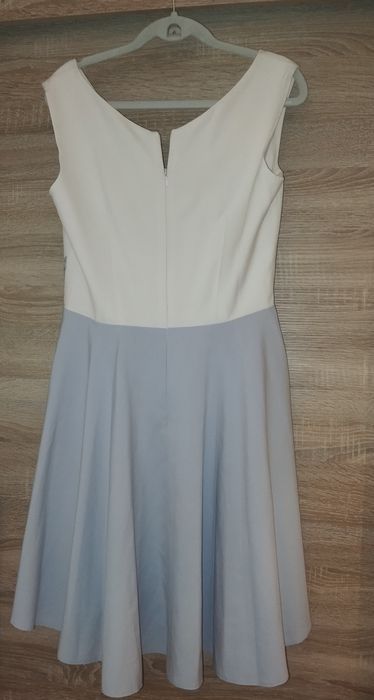 Piękna sukienka Vegas – szaro-pudrowa, idealna na wesele / imprezę – r