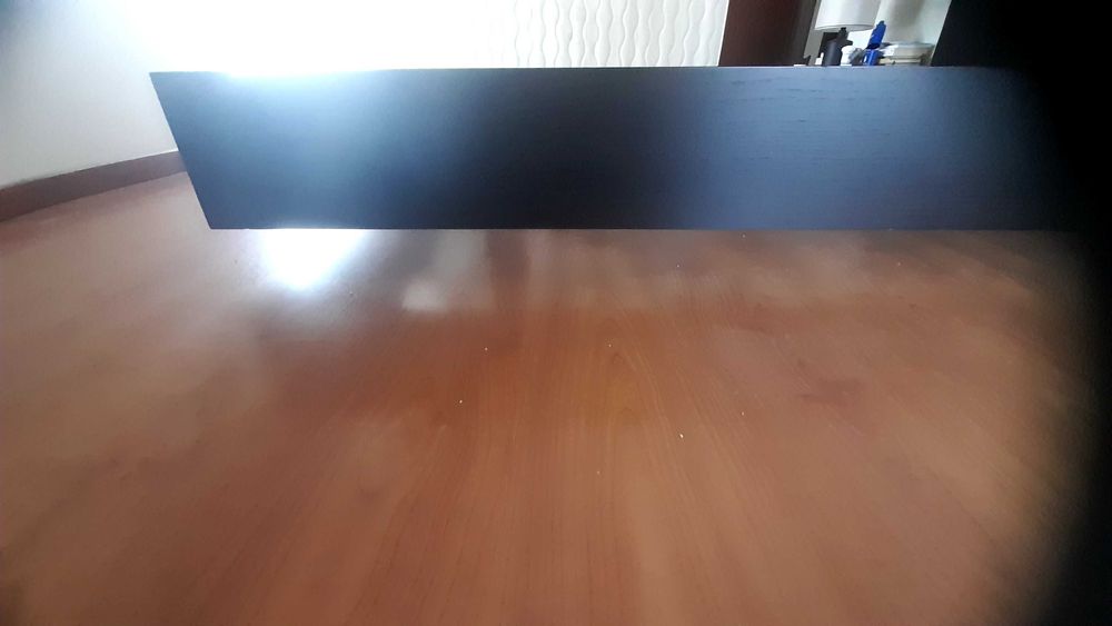 Cama de casal em madeira wenguê + estrado